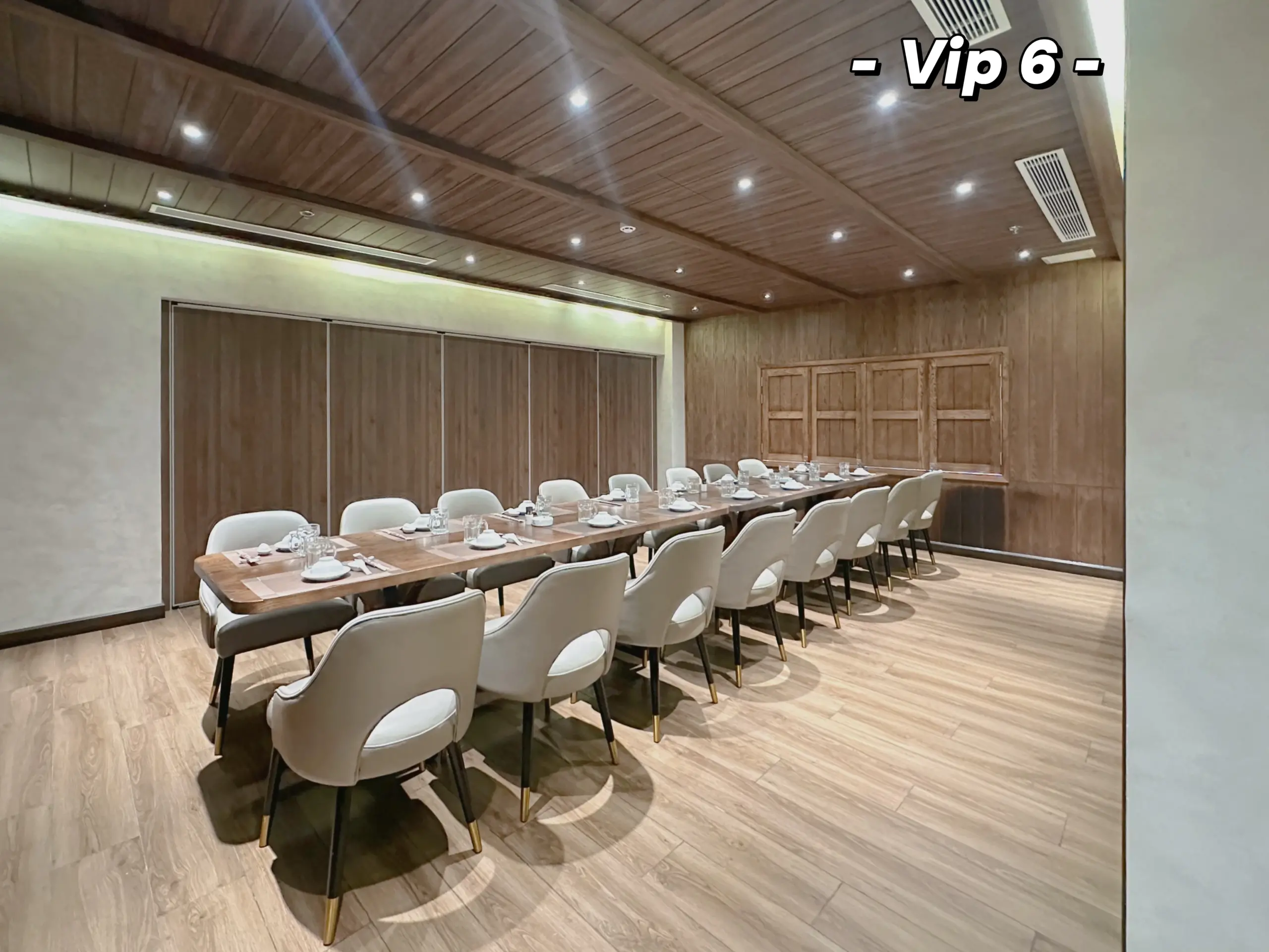 VIP 6 SƠN THUỶ