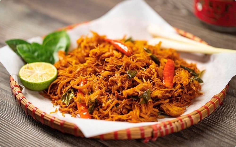 Cách làm khô gà lá chanh dịp Tết