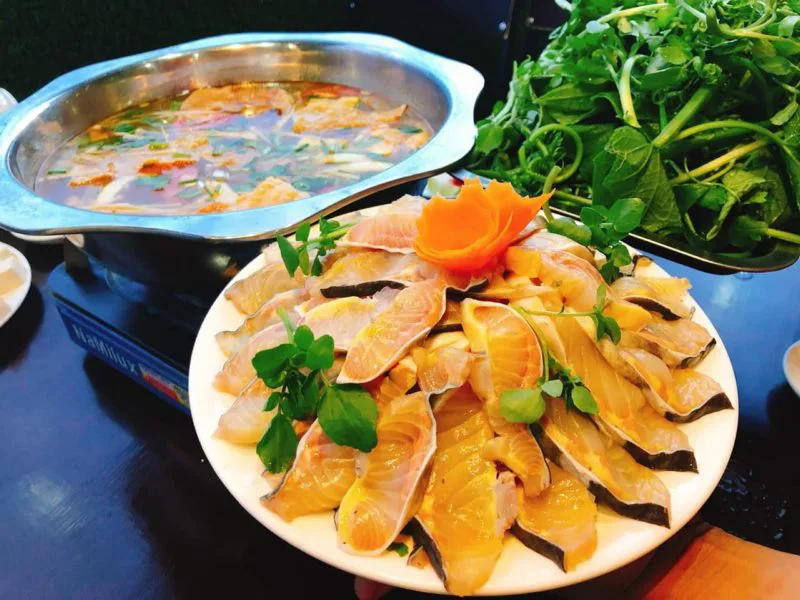 Lẩu Cá Tầm Măng Chua